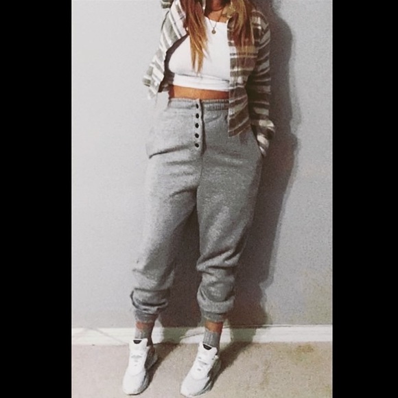 Meet your Posher-JenJen - Picture 3 of 4